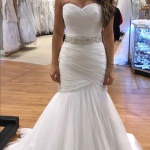 BNWT mermaid tulle wedding dress